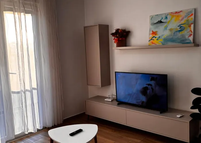 Jon\'S Apartment